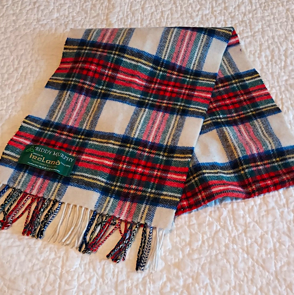 Vintage Biddy Murphy Woven Ireland Pure Wool Plaid Fringe Logo Rectangle Scarf